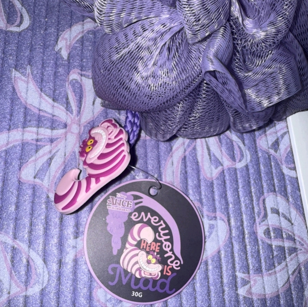 🦋 Disney Alice in Wonderland Cheshire Cat Body Sponge Loofah 30g NEW
